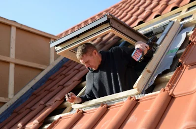 Pose de fenêtres de toit Velux à Bourdeilles